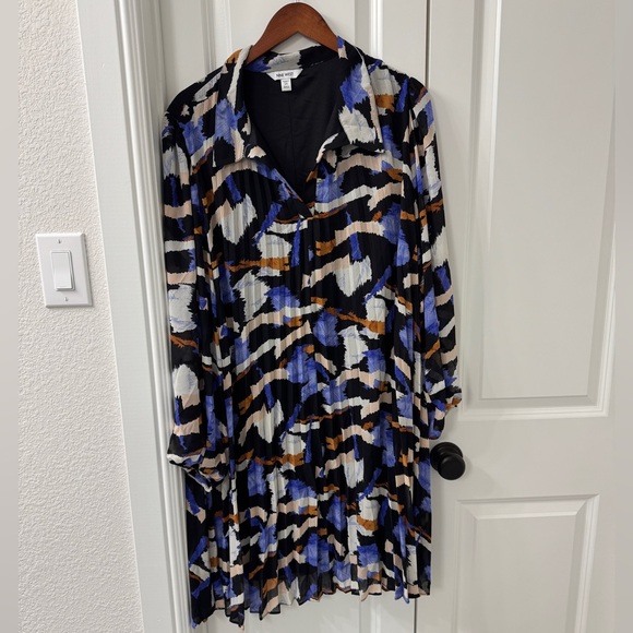 Plus Size Nine West Print Georgette Collar Pleated Dress Size 2X- Used - Picture 3 of 9
